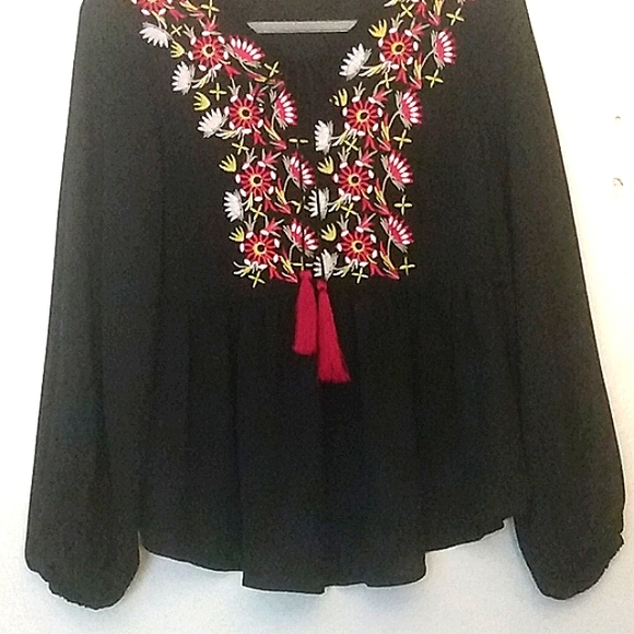 Floral Embroidered Boho Babydoll Barrel Sleeve Top Size Small - Picture 6 of 13